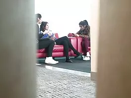 ფერმკრთალი კანი მელოტ ბიჭს ძლიერად აბრალებს