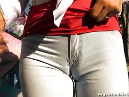 Redhead babe იღებს მძიმე ოთხეულის ამ Mandingo ბიჭები